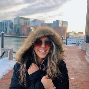 Meet your Posher, Carolina